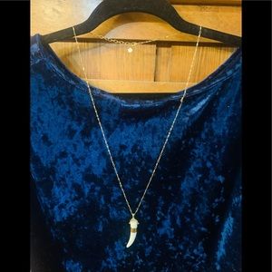 Stella and Dot White Sahara Tusk Necklace